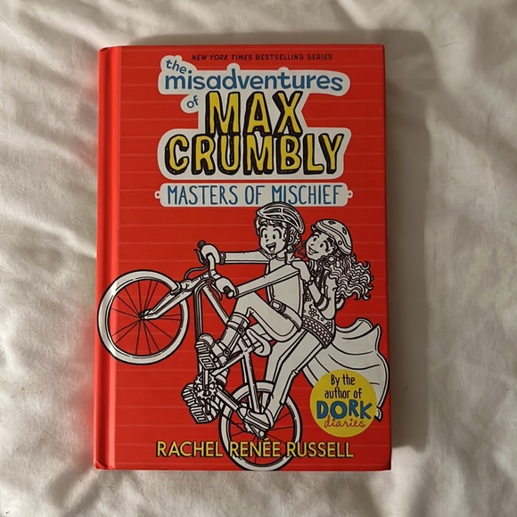 The Misadventures of Max Crumbly 3: Masters of Mischief (3) - Picture 2 of 4